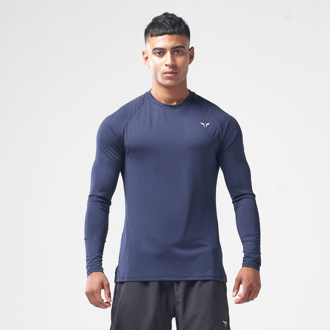 ESSENTIAL ULTRALIGHT FULL SLEEVES TEE - NAVY